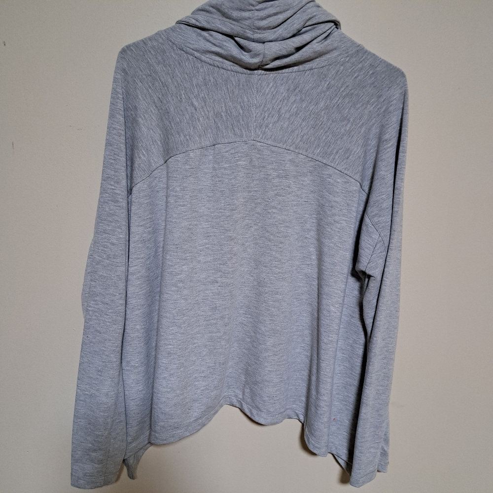 Gray Sweater L - Picture 3 of 4